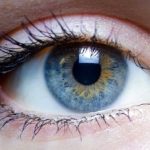 این علائم یعنی شبکیه چشم شما با اختلال رو به رو است