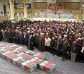 رهبر معظم انقلاب بر پیکر هفت شهید راه قدس نماز اقامه کردند