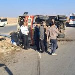 واژگونی مینی‌بوس در «گلبهار» خراسان رضوی ۱۳ نفر را روانه بیمارستان کرد