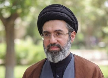 رهبر معظم انقلاب: خمینی کبیر و خامنهای شهید آمادگی ملت را احیا کردند