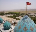 پرچم انتقام و خونخواهی بر فراز گنبد مساجد کشور به اهتزاز درمی آید